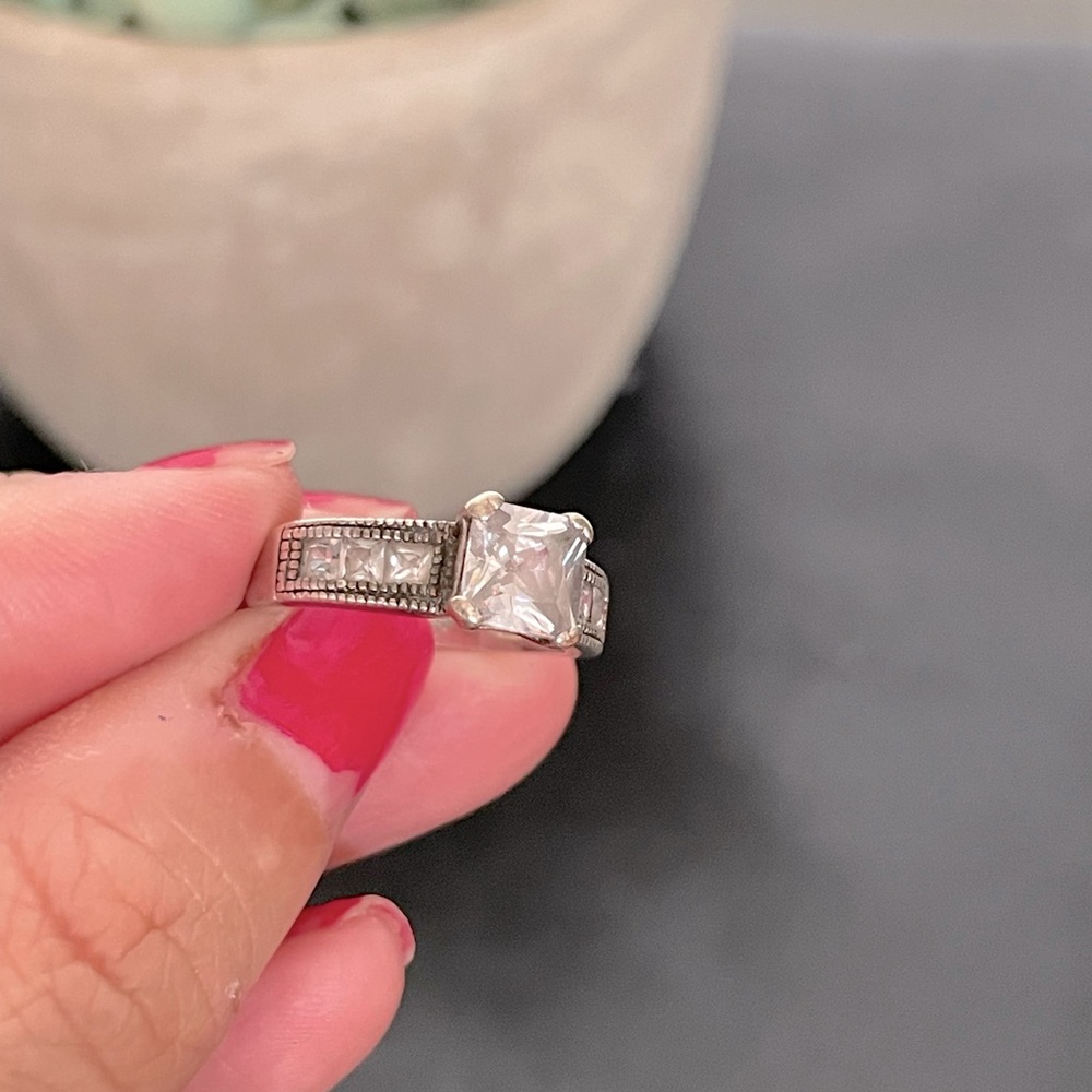 Vintage Sterling Silver .925 1ct Cz clear stone crystal engagement anniversary